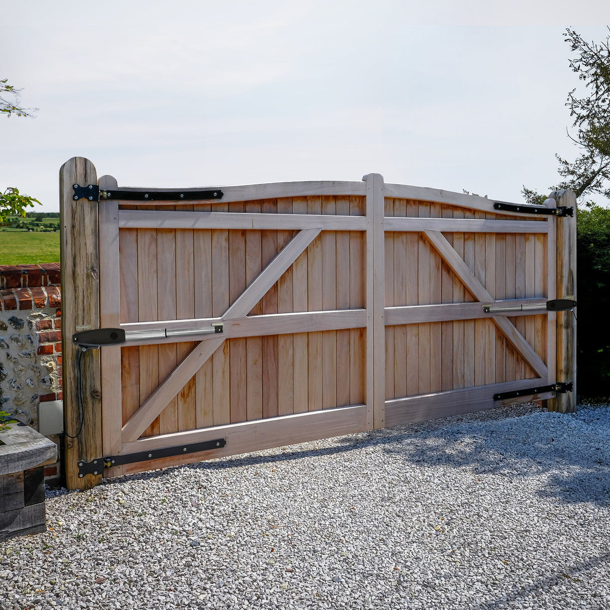 T-Mech Swing Gate Opener & Wireless Keypad