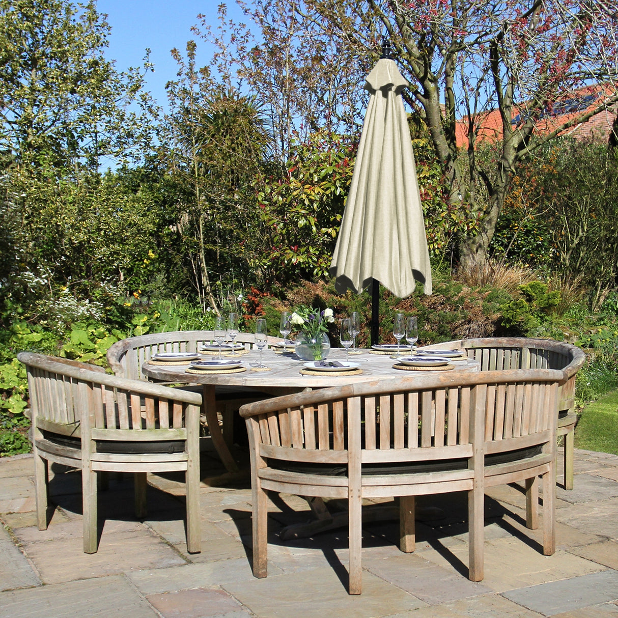 Cream Cantilever Parasol & Fan Base