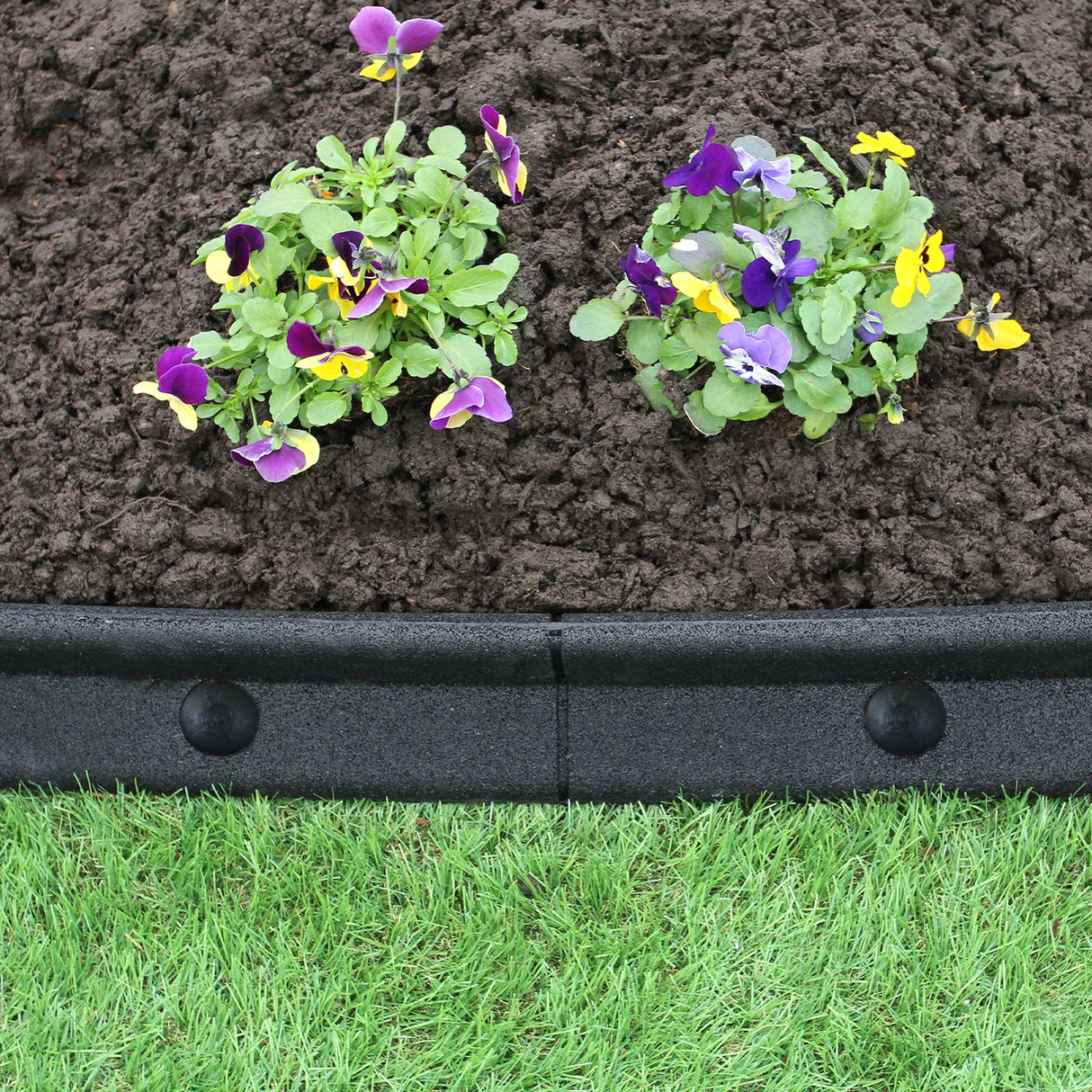 Flexible Lawn Edging Black 1.2m x 26